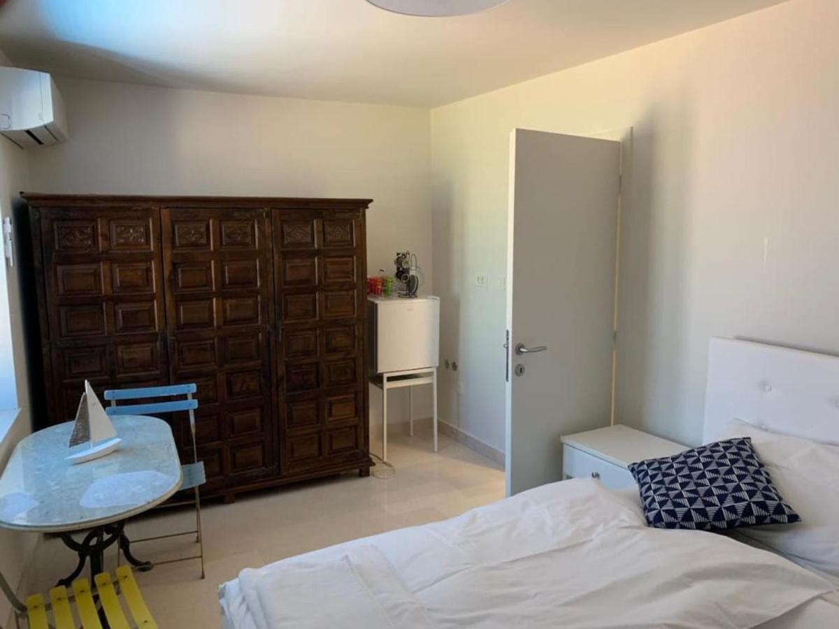 Hvar Old Dalmatian House Junior Suite - Deck 2 ฮวาร์ ภายนอก รูปภาพ